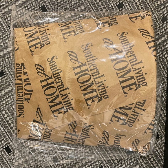 NWT Southern Living at Home Door Bucket - Picture 3 of 3